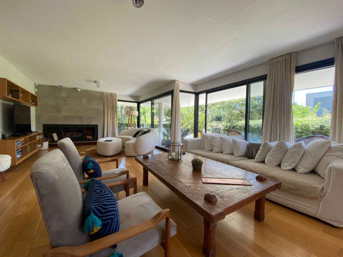 ALQUILER VENTA APARTAMENTO CARRASCO CENTRICO 3 DORMITORIOS EN SUITE GARAGE 2