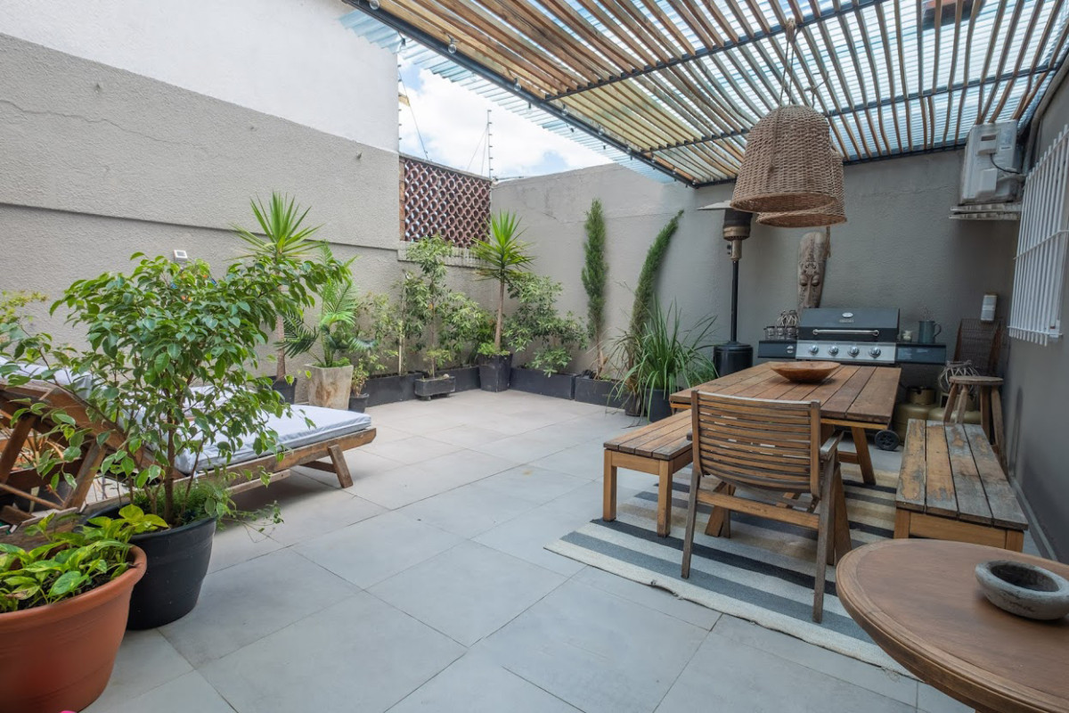 Venta Renta 11 cocheras + Inmaculado Apartamento a nuevo 3 dormitorios servicio