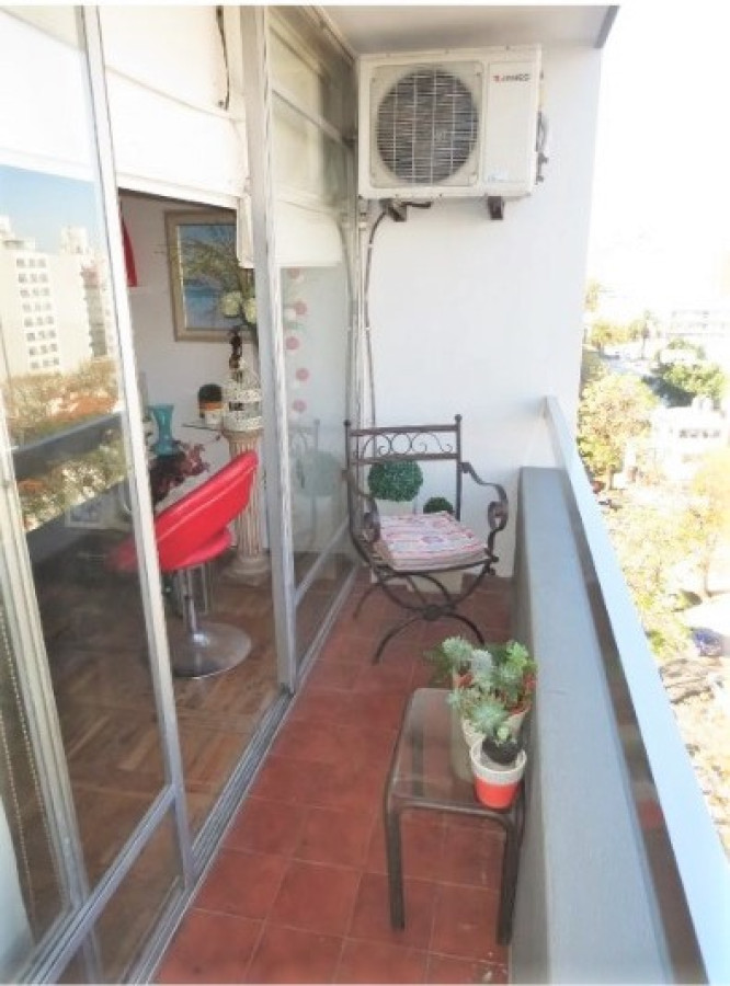 VENTA APARTAMENTO POCITOS NUEVO 4 DORMITORIOS GARAGE 2