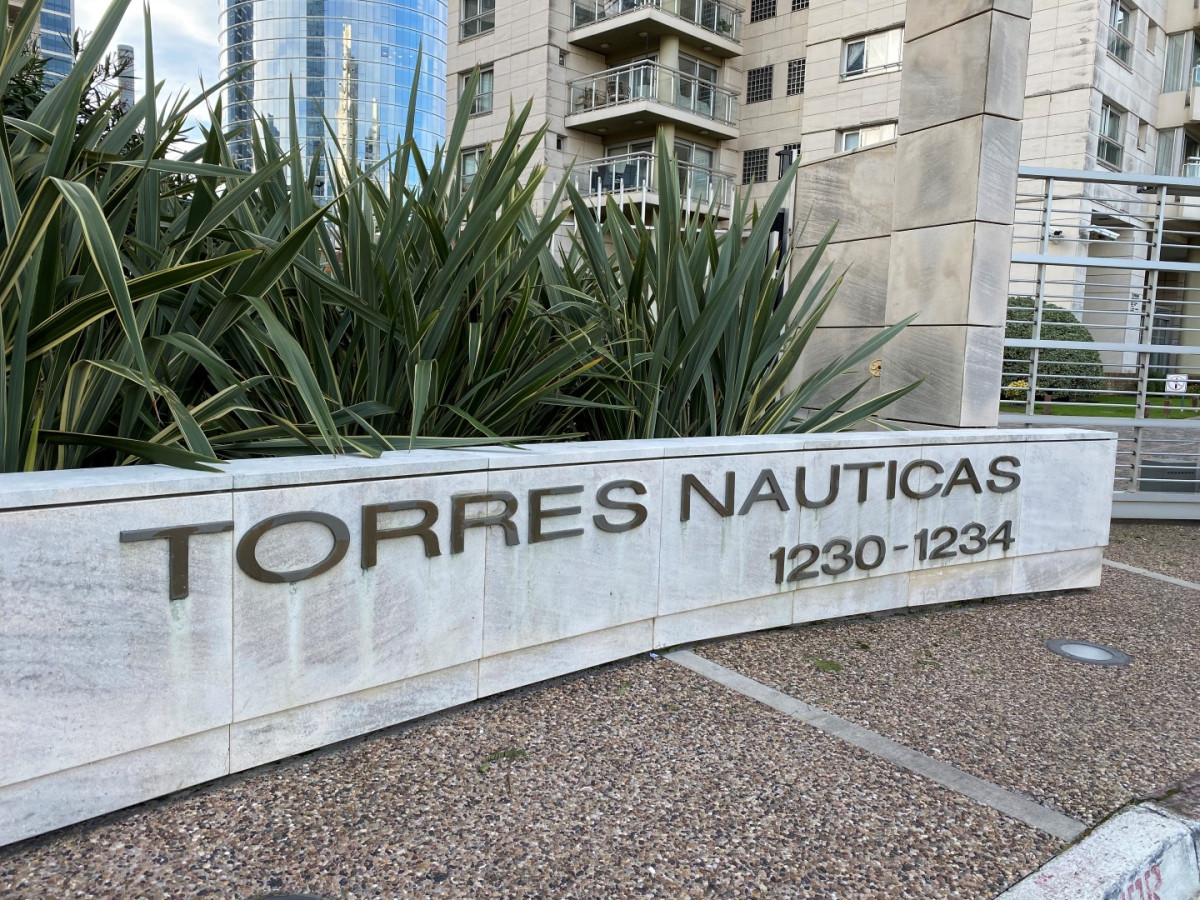 TORRES NAUTICAS  ALQUILER APARTAMENTO 2 DORMITORIOS MUY PROXIMO AL PUERTO DEL BUCEO Y SHOPPING MVD