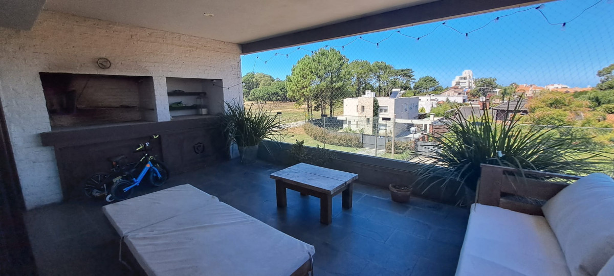 Alquiler Apartamento Barra De Carrasco Moderno 3 Dormitorios 2 Baños Suite Calefacción Losa Cochera