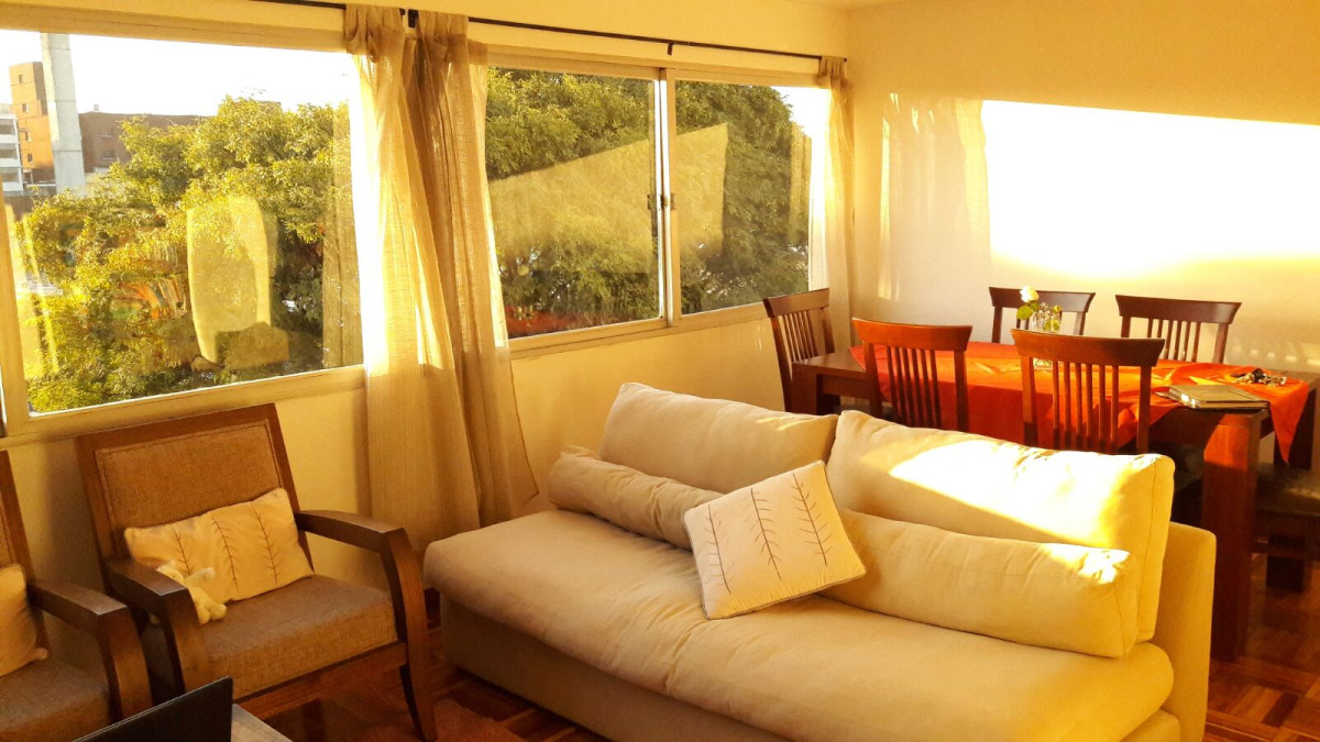 La Blanqueada. Impecable apartamento en 5to piso con mucha luz Zona Sanatorios