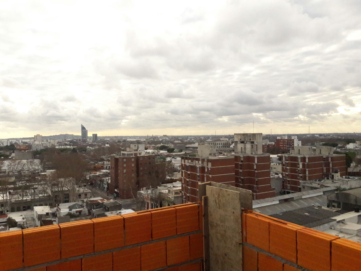 Estrena Penthouse con la mejor vista de la ciudad y de la bahía.-