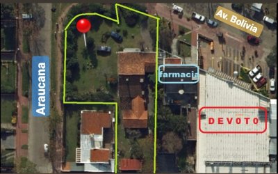 Importante Esquina en el 2do. Centro Comercial de Carrasco Próximo Rambla.- Ideal Reciclar en Locales Comerciales & Propiedad Horizontal.-