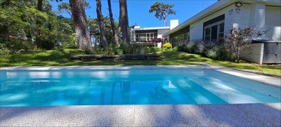 VENTA CASA PUNTA DEL ESTE SAN RAFAEL RECICLADA PISCINA BARB