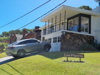 Arquitectura Vanguardista de los Años 50 con el sello del Arq. Julio C. Aranda.- PuntadelEste PlayaBrava Uruguay