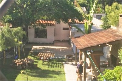 Carrasco Sur Chalet Clásico con Tejas Coloniales con muy buen fondo en Mones Roses y Cooper Próximo