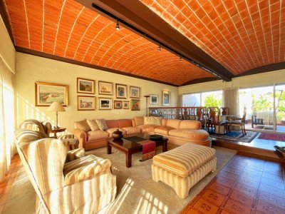 Arquitectura de Diseño Eladio Dieste Punta Gorda 4 Dormitorios + Piscina 