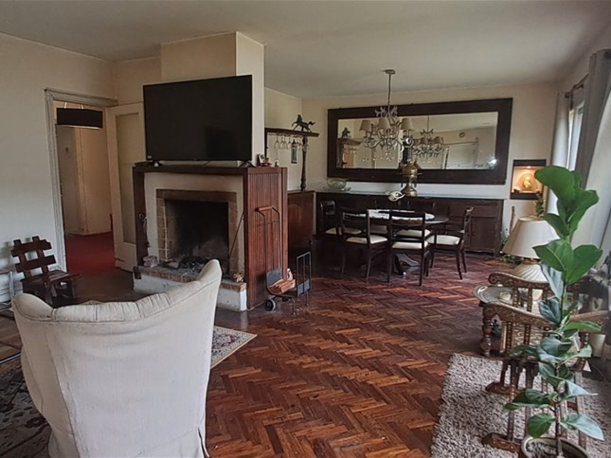 ALQUILER CARRASCO CASA PH DE BAJOS 3 DORM 2 BAÑOS