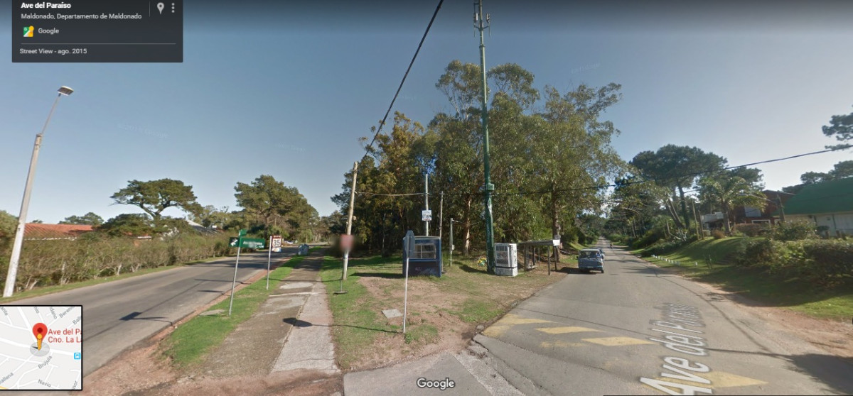 Terreno de 800 m2 sobre Cno. de la Laguna Parada 35 de la Mansa - Pinares de Punta del Este.-