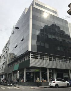Ciudad Vieja 15 Oficinas todas en la misma planta: 25 de Mayo y Bartolomé Mitre