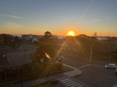 Apartamento a estrenar a 2 cuadras de la rambla en Colonia del Sacramento.