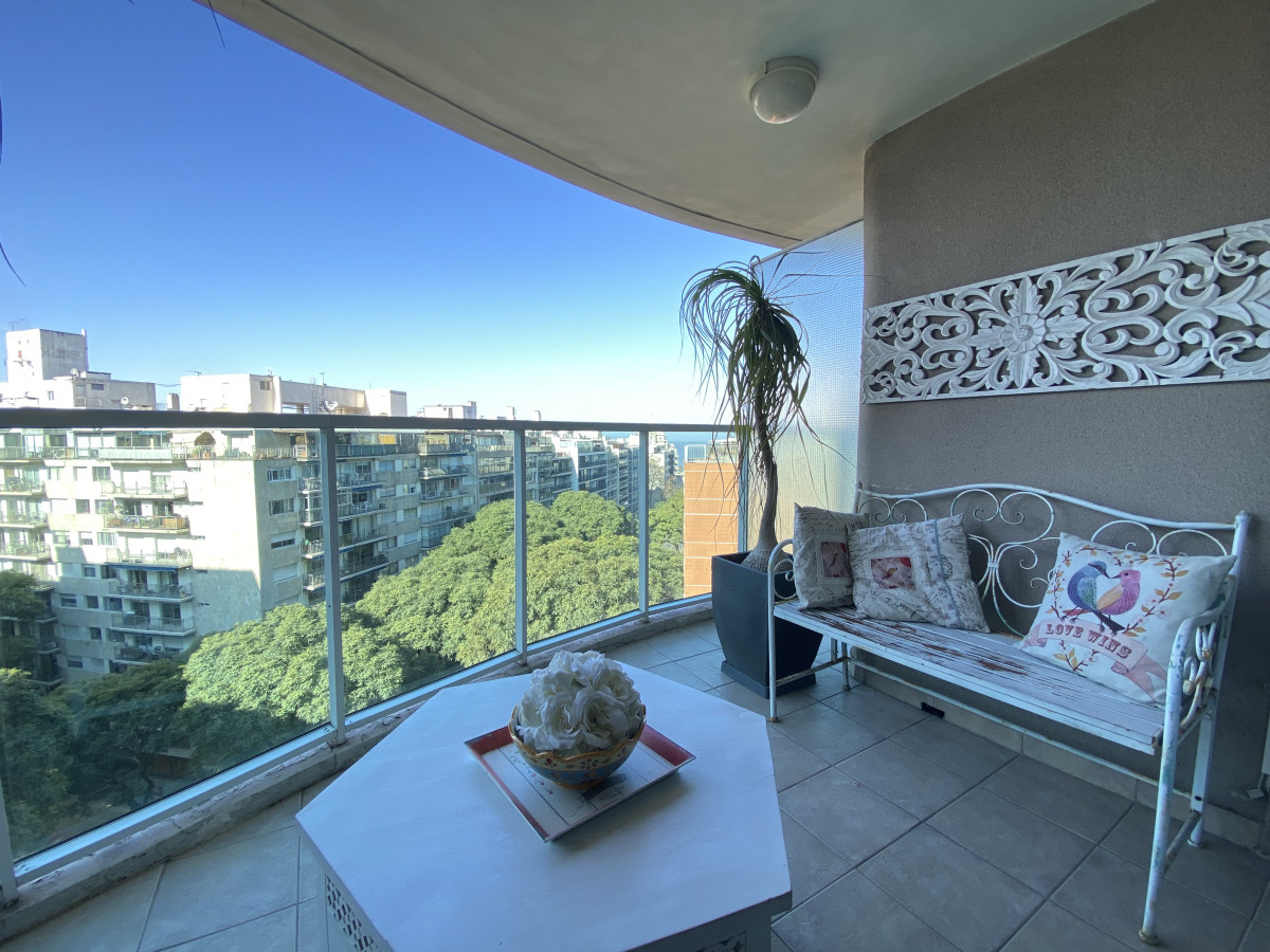 Se alquila hermoso apartamento en Torre Sabato, Pocitos.