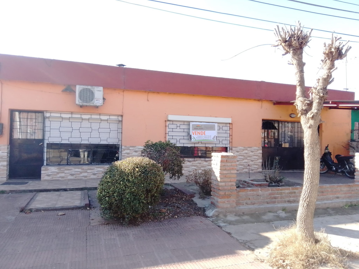 Casa en venta a metros de plaza de la Madre, excelente ubicación.