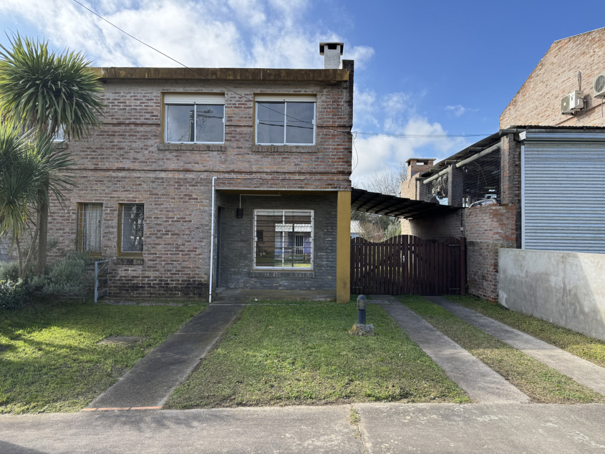 Casa de 2 dormitorios en alquiler en Nueva Helvecia | Excelente ubicación