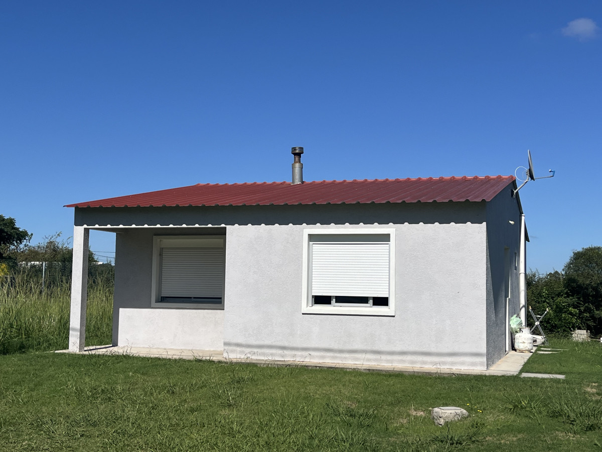 Casa en venta en fraccionamiento Doña Rosa, Colonia Valdense.