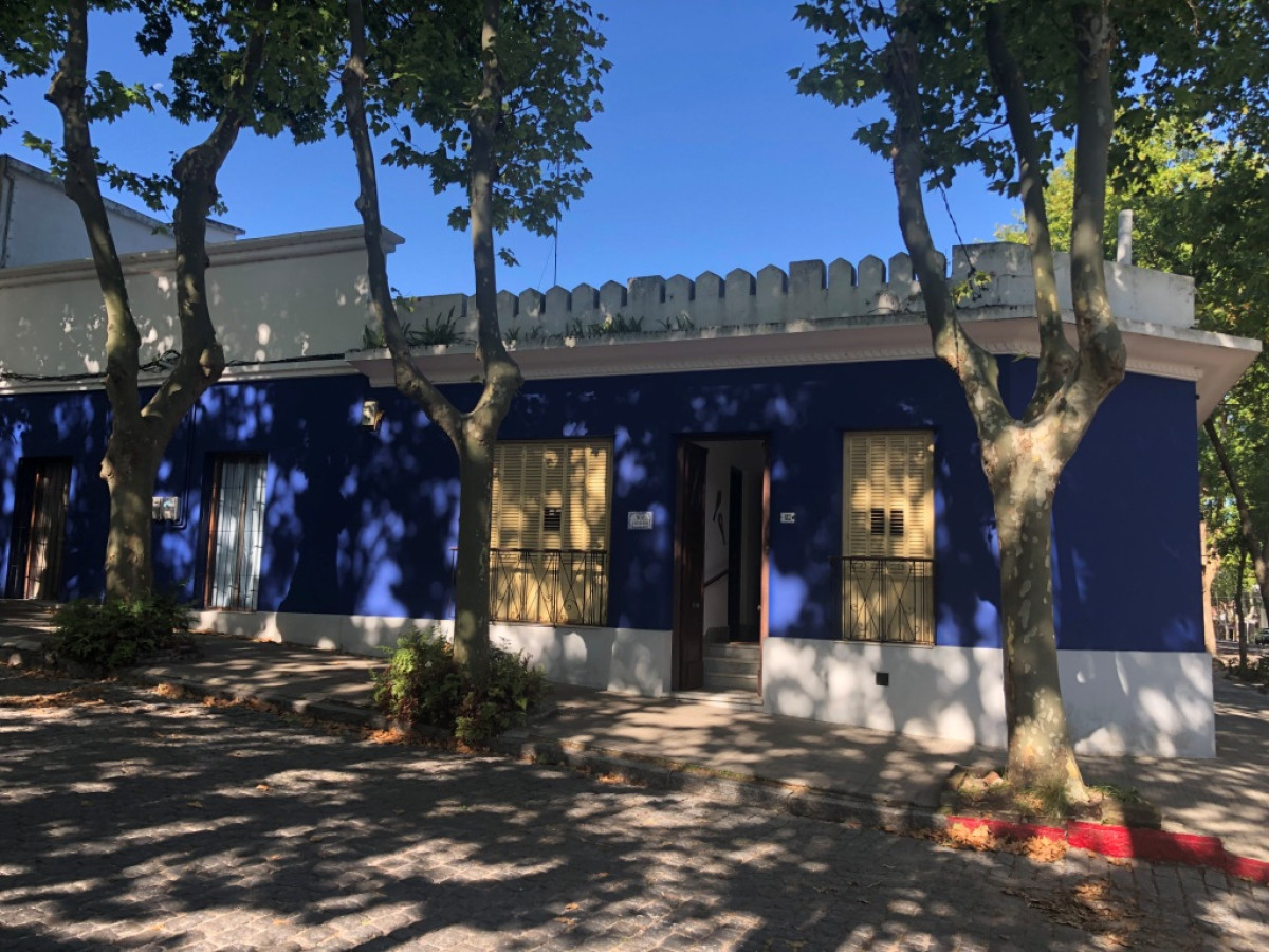 Casa en venta en el centro de Colonia a 3 cuadras del Puerto.