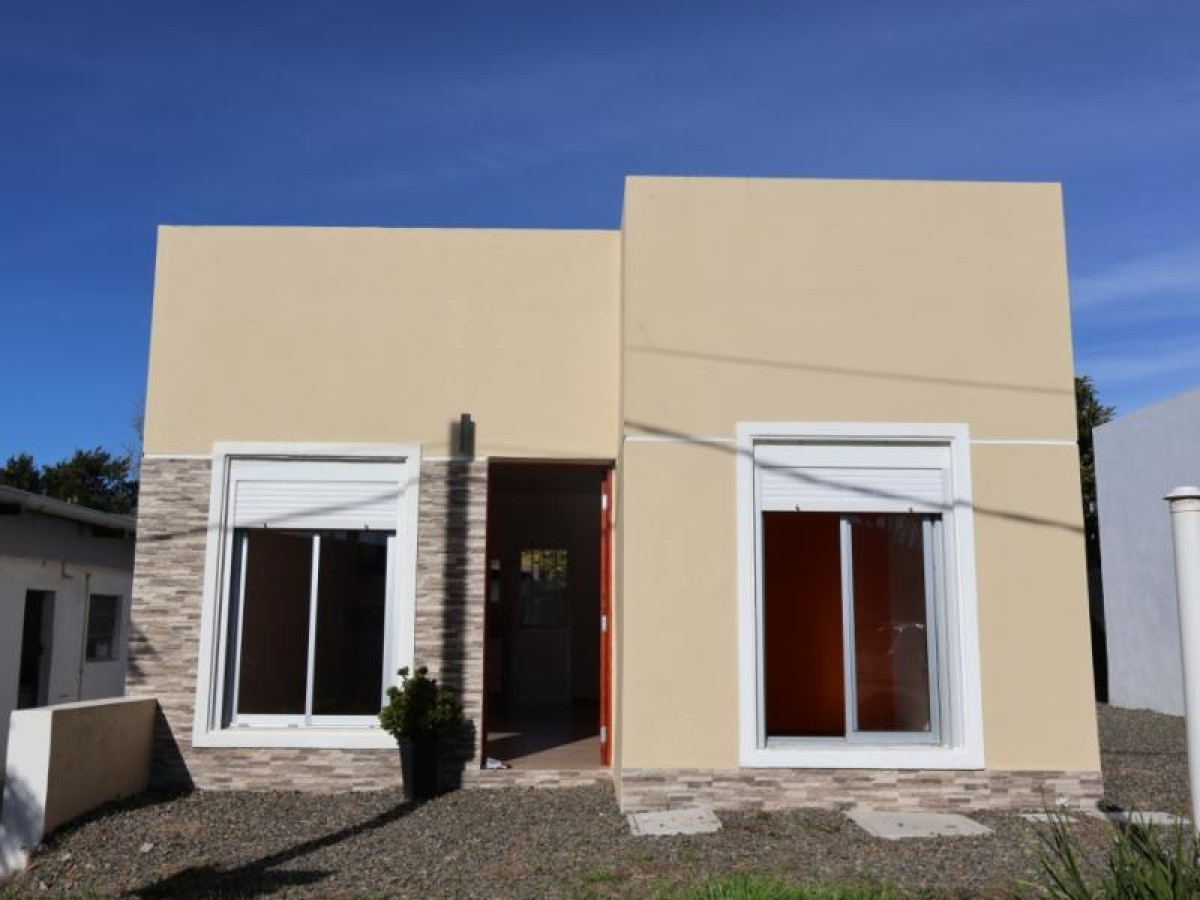 Casa 1 dormitorio en excelente estado en Nueva Helvecia a la venta.