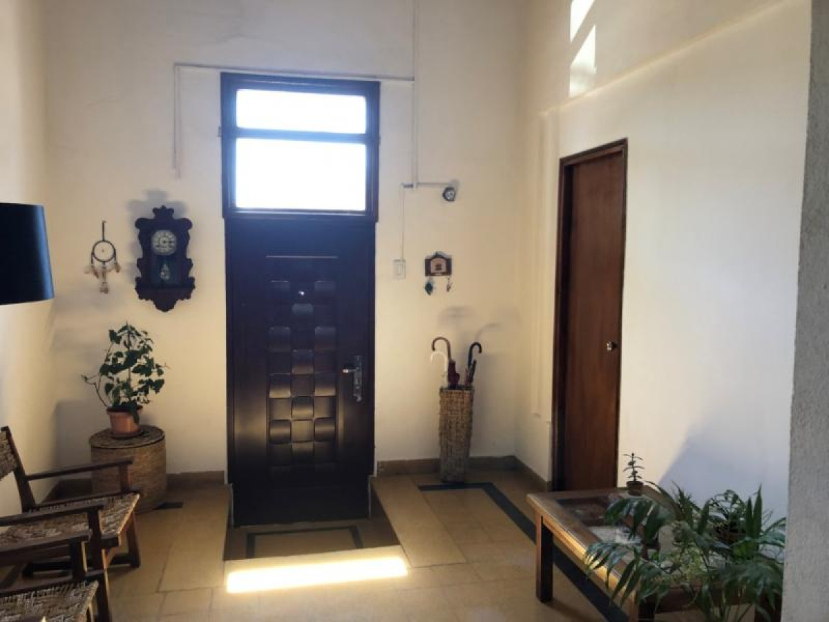 Oportunidad!!! venta de confortable casa en el centro de Nueva Helvecia.