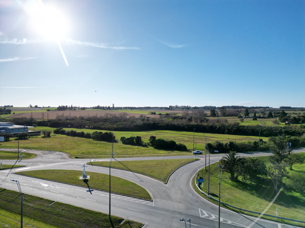 Muy buenas chacras en venta en ruta 1 y 53 Nueva Helvecia.