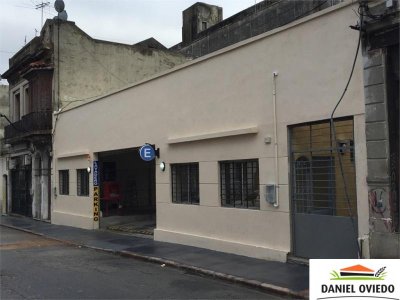 Estacionamiento parking, nuevo en venta en Ciudad Vieja, Montevideo.