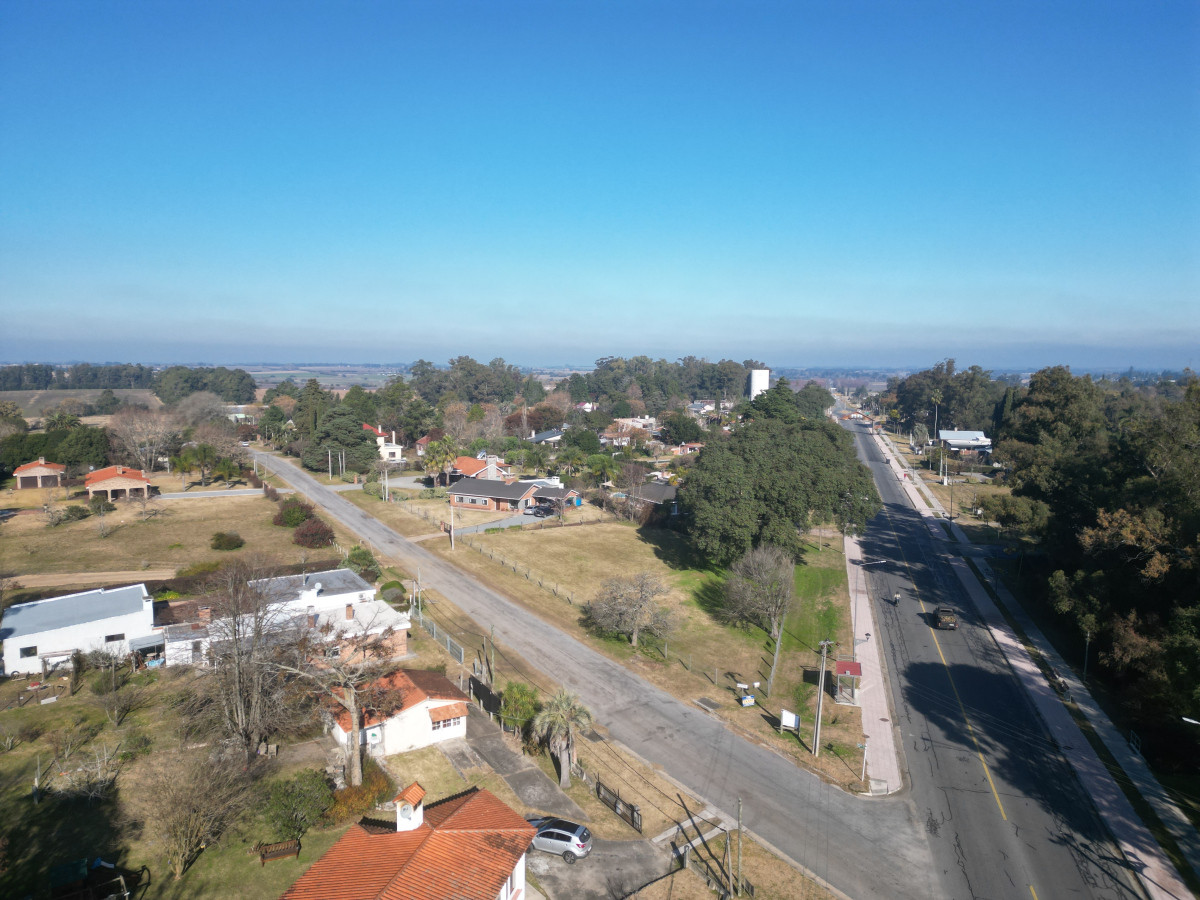 Excelente terreno y ubicación sobre Av. Batlle y Ordoñez en esquina.
