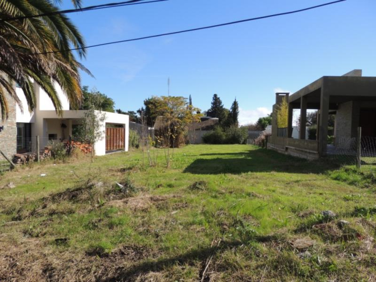 Hermoso terreno en venta de 692 m2 en calle A. Otaegui