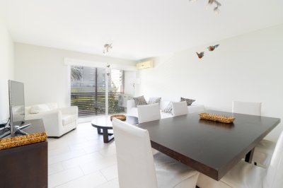 Apartamento en venta y alquiler Peninsula 3 dormitorios