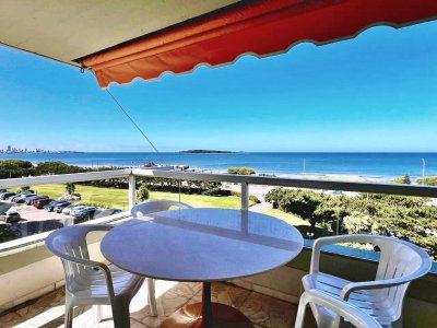 Apto 3 dorm. Playa mansa. 