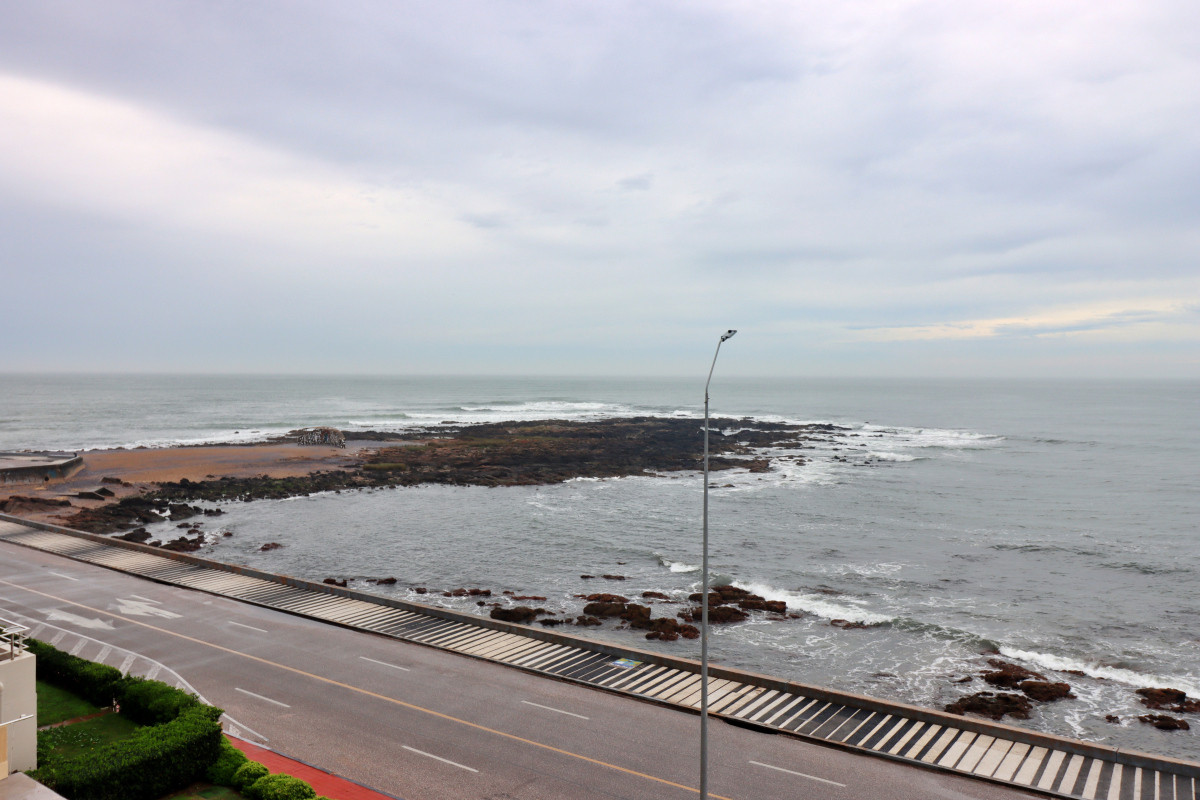 Apartamento 3 dorm. Playa el Emir