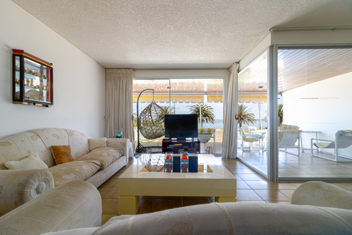 En Península con Suites y Amplio Jardín 