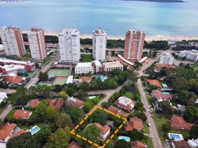 Una propiedad con historia y carácter, en una ubicación privilegiada de Playa Mansa