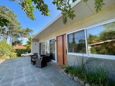 Casa 3 Dormitorios en Pinares.  