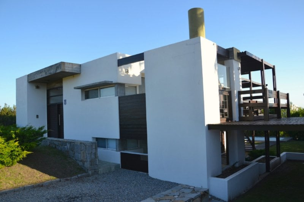 Casa en venta y alquiler de temporada. El Chorro 6 dormitorios