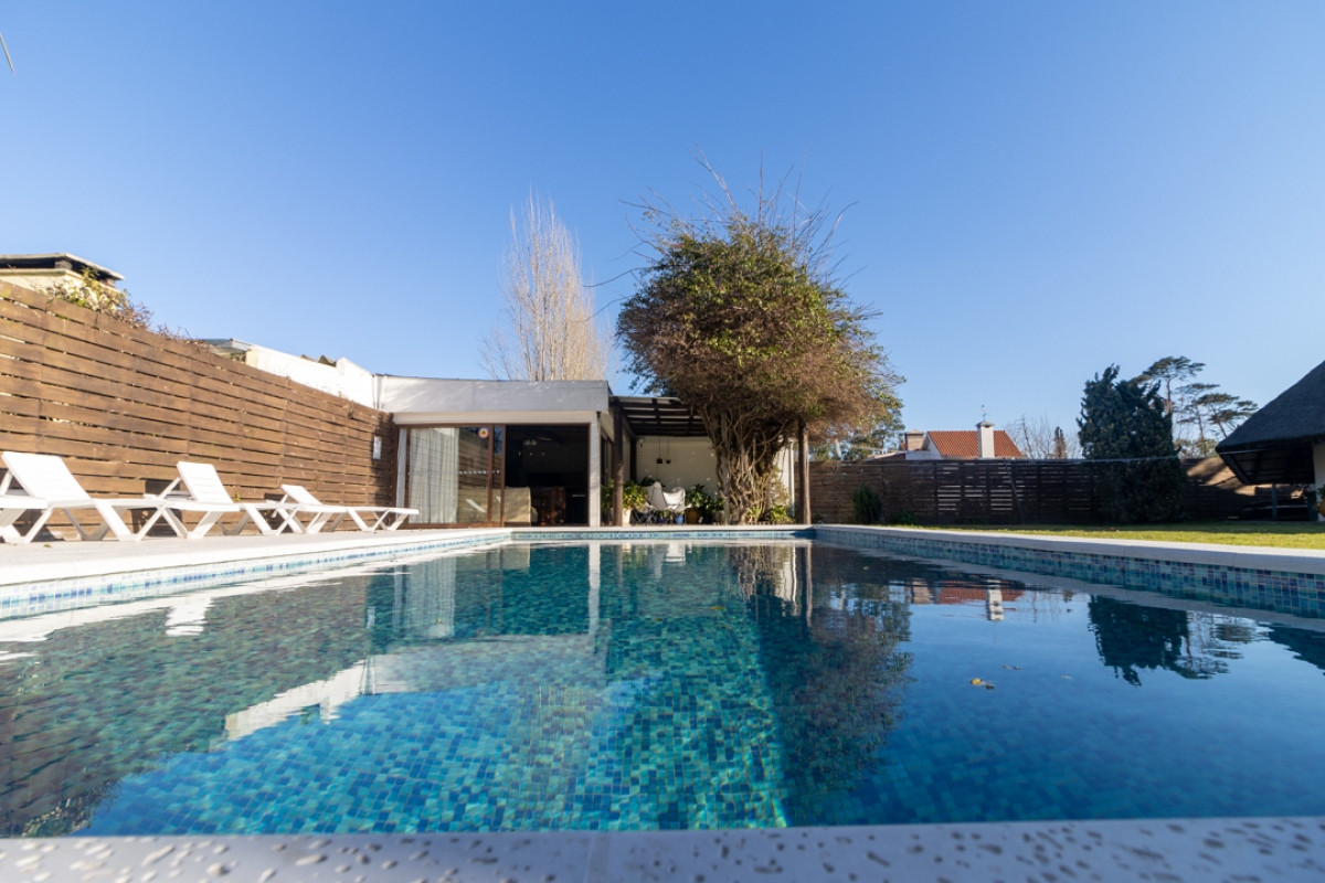 Casa en venta y alquiler de temporada Pinares 3 dormitorios