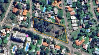 Terreno en venta Pinares 