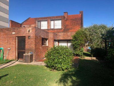 Casa Sobre Av Joaquin de Viana