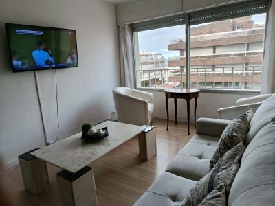 Hermoso Apartamento 1 dormitorio y medio en Edificio Torres del Sol