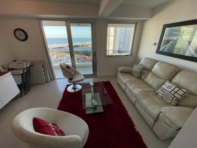 Apartamento de 2 dormitorios con vista al mar