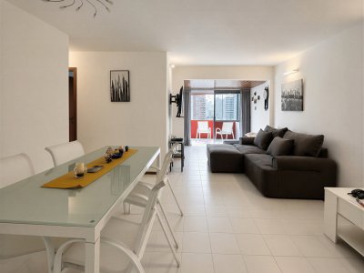 Apartamento de 2 dormitorios en venta y alquiler
