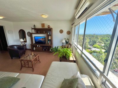 Apartamento de 2 dormitorios en venta, Punta del Este