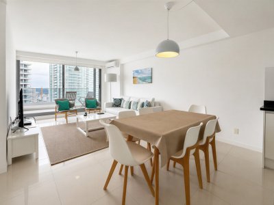 Apartamento de 3 dormitorios en venta Punta del Este
