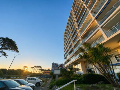Apartamento de 1 dormitorio en primera linea de la mansa 