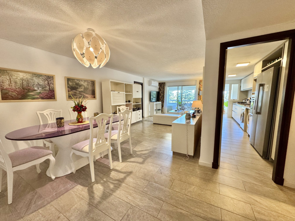 Apartamento de 2 dormitorios en venta