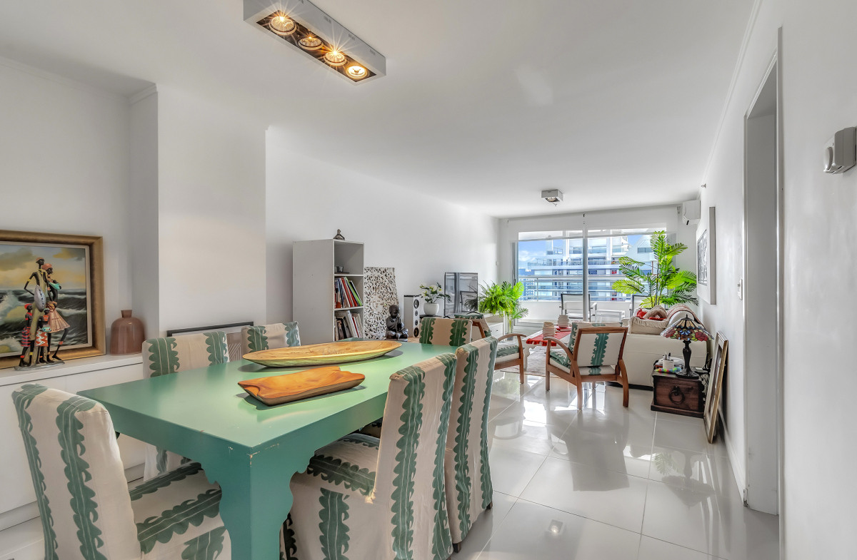 Apartamento de 3 dormitorios en venta