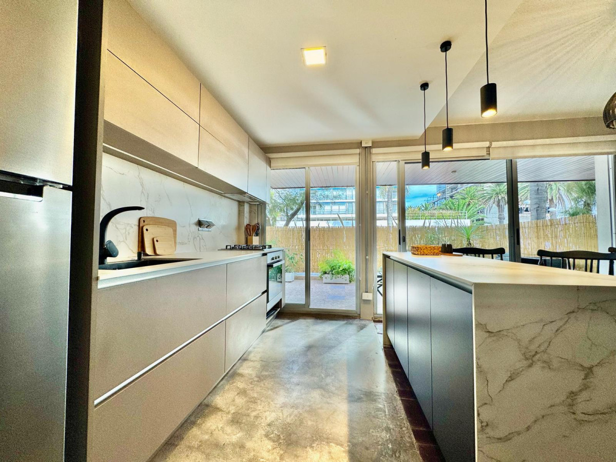 Apartamento alquiler 2 dorm en Península