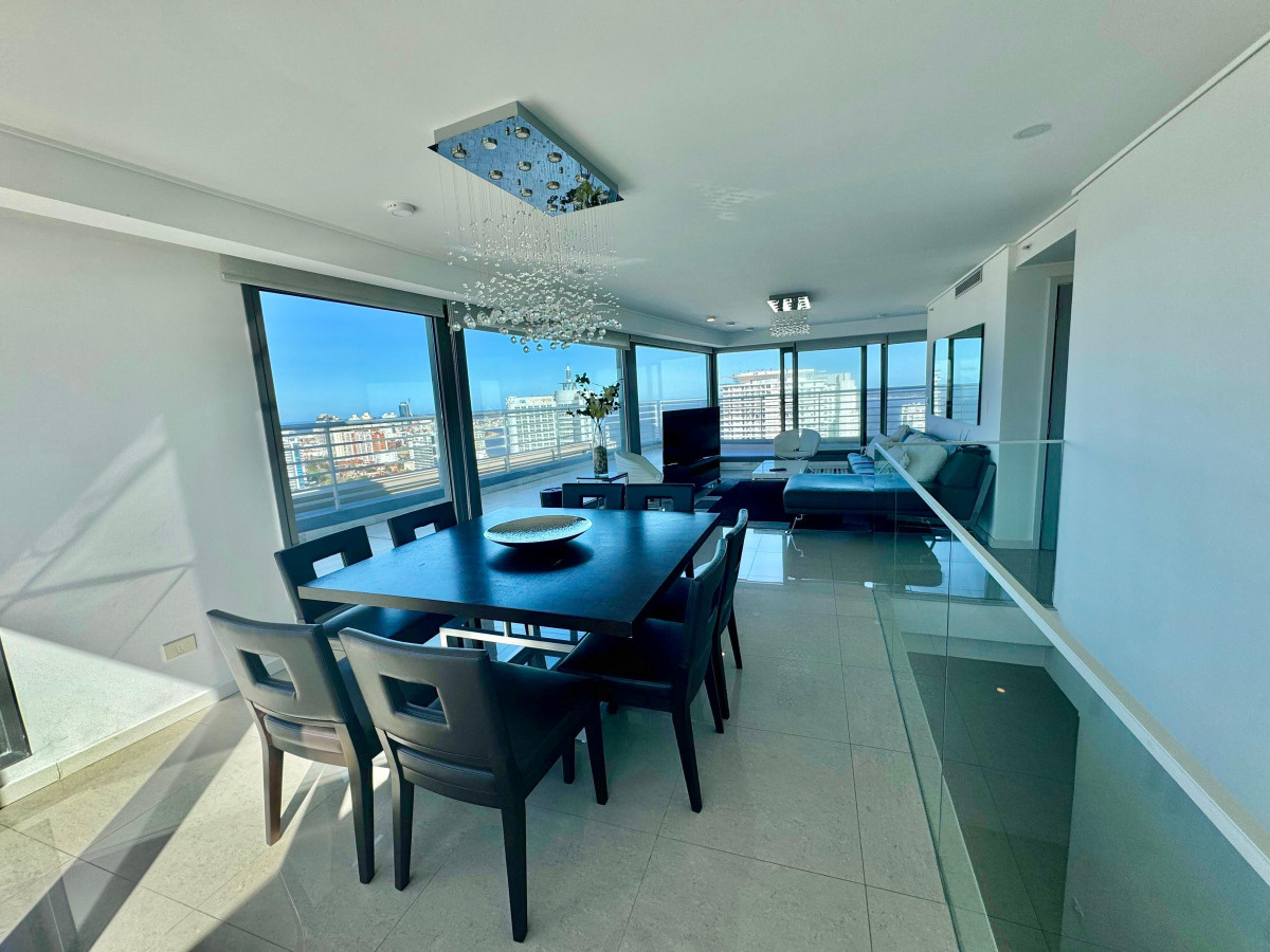 Penthouse duplex de 3 dormitorios en venta y alquiler, Punta del Este!