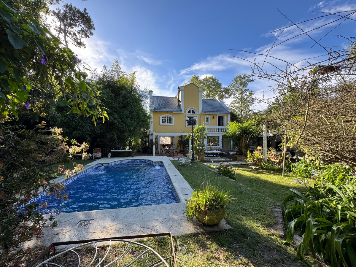 Casa 4 dormitorios en venta y alquiler