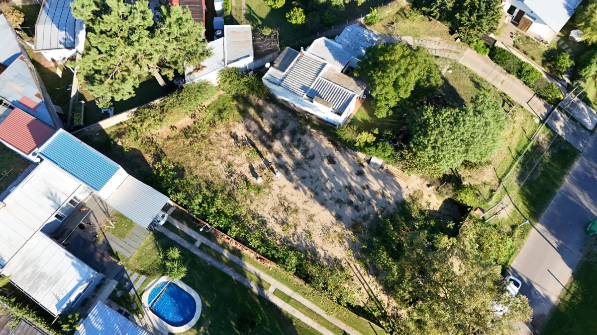 Terreno en venta, parada 27 pinares, apto para PH