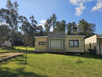 CASA A ESTRENAR EN VENTA - CHACRAS DEL PINAR